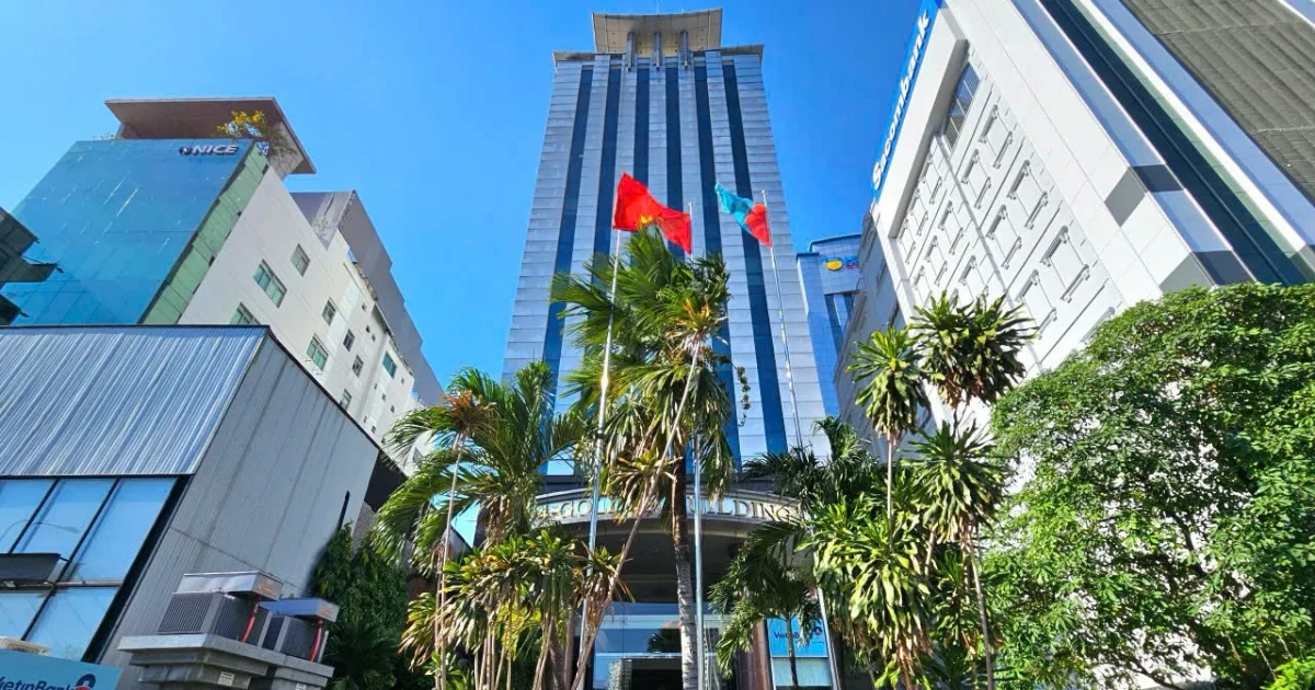 Mặt trước tòa nhà 194 Golden Building, 473 Điện Biên Phủ, nơi đặt văn phòng PVI Thành Đô